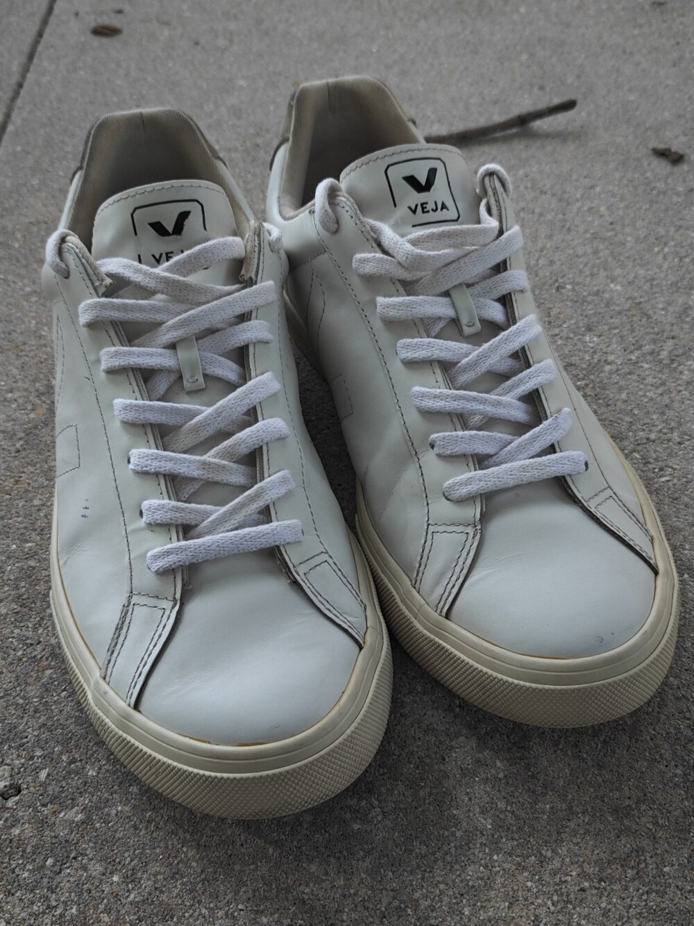 Veja Esplar Men Size 11 White Leather Low-Top Sneakers